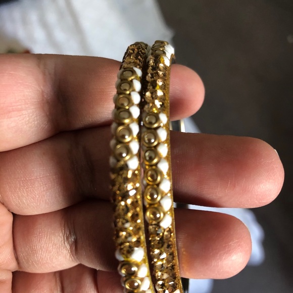 Brand new pair of ‘lak’ bangles with rhinestone - Picture 8 of 10